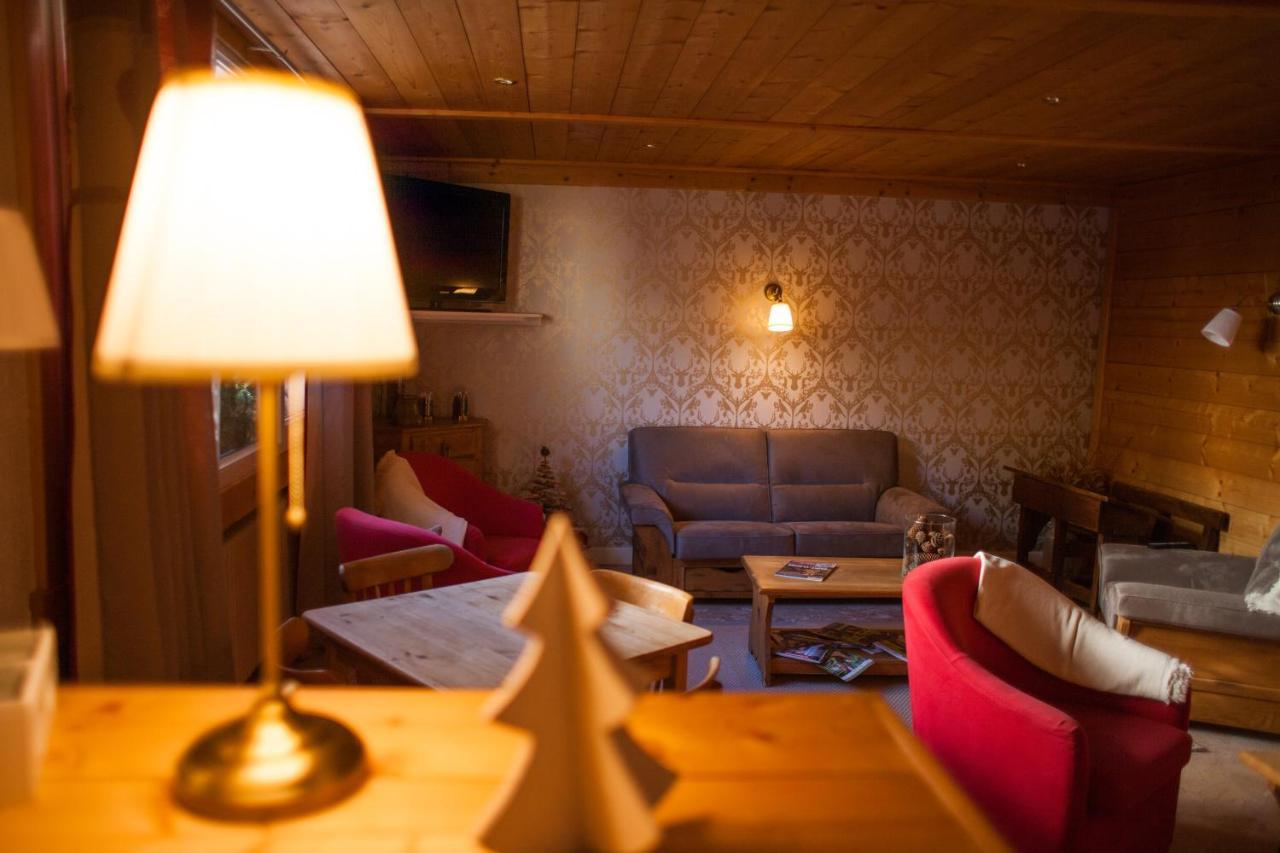 Logis Les Arobiers Hotel Lamoura Exterior foto
