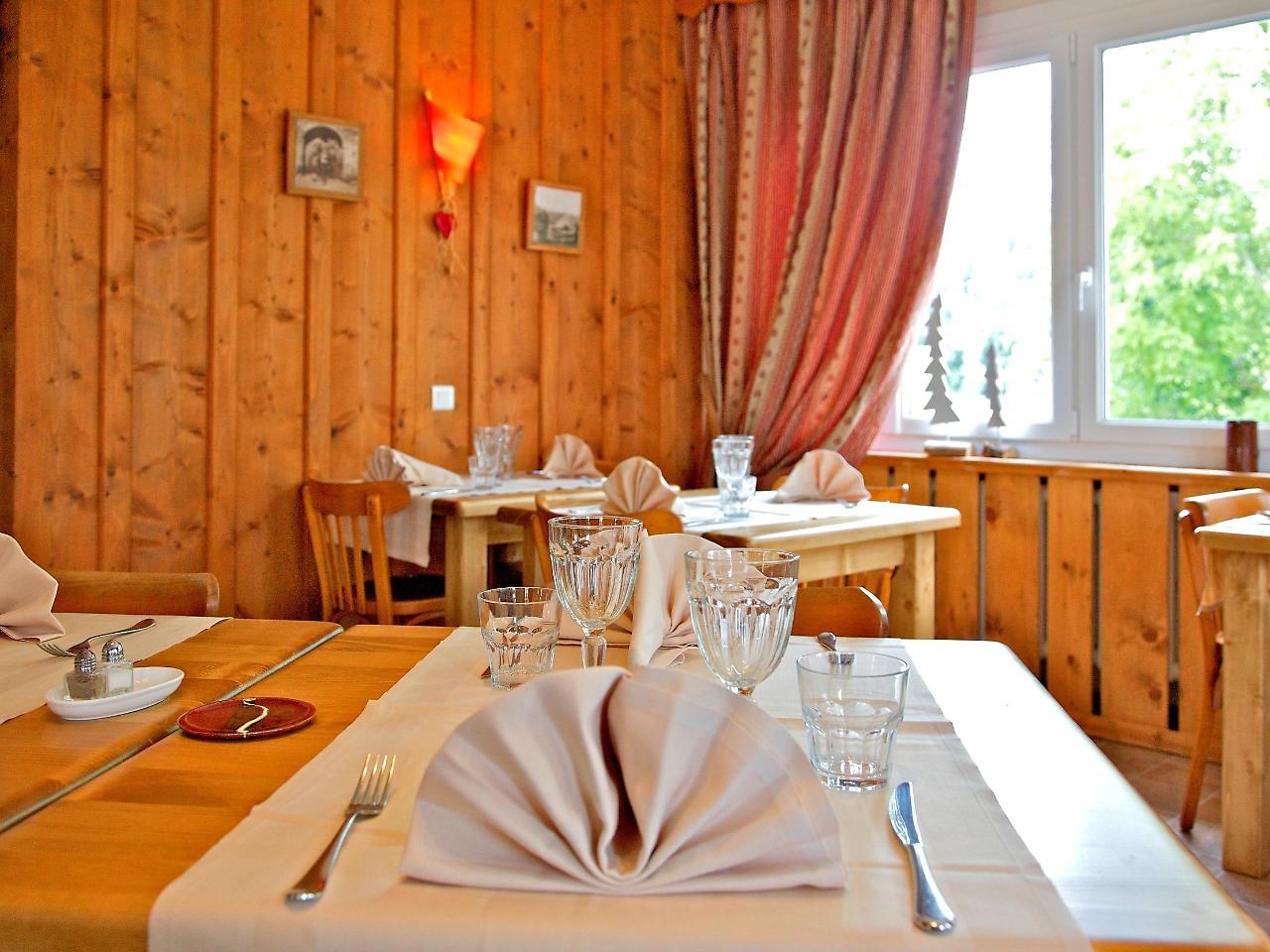 Logis Les Arobiers Hotel Lamoura Exterior foto